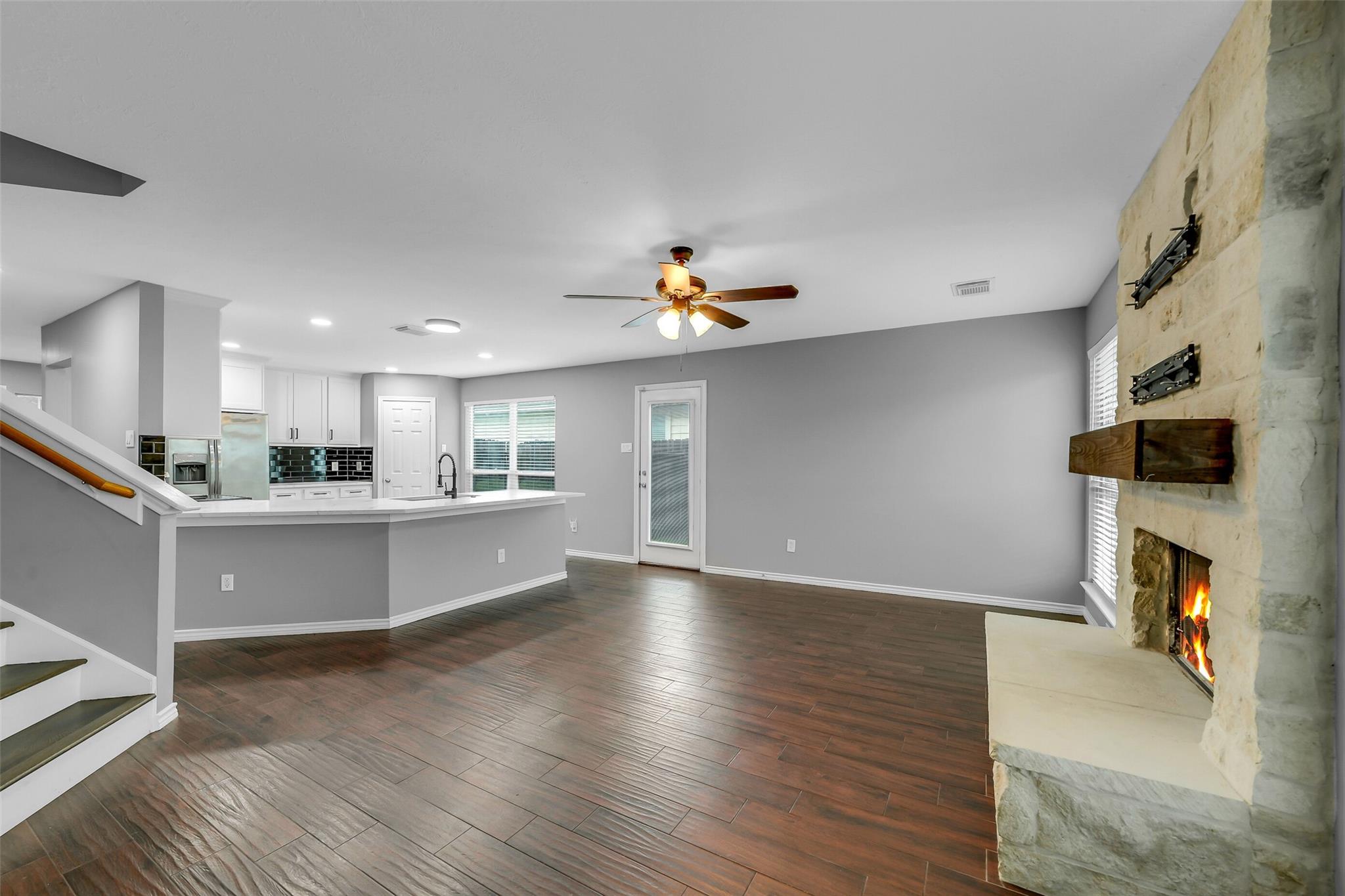 2214 Shady Pine Drive