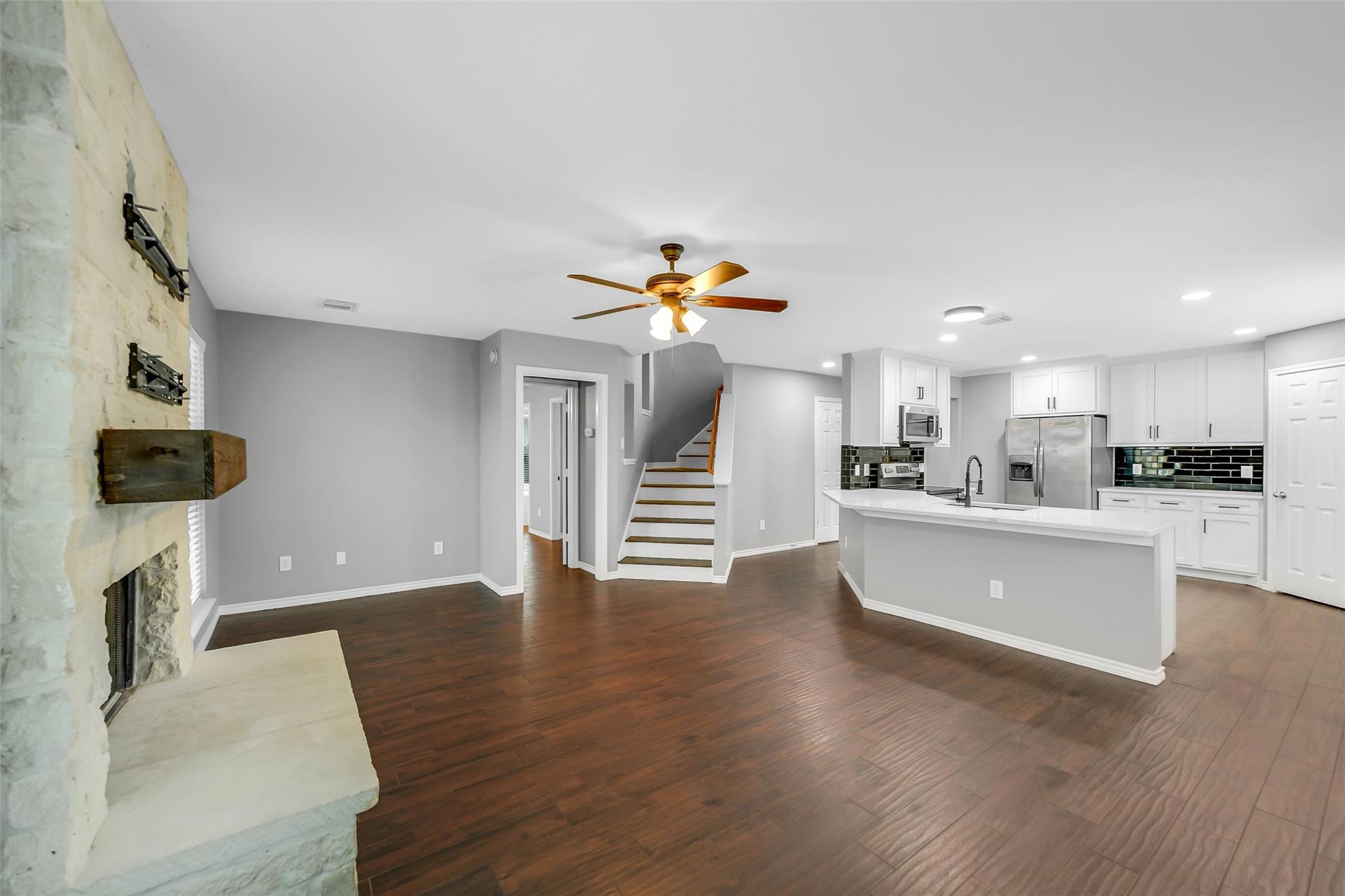 2214 Shady Pine Drive
