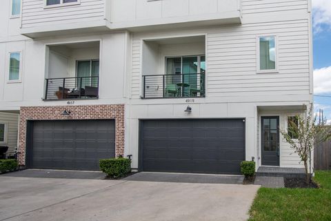 Photo of 4919 Avenue J, Houston, TX 77011 (MLS # 71502384)