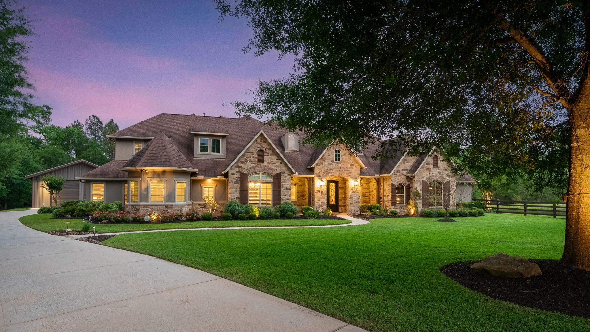 6926 Comanche Bend