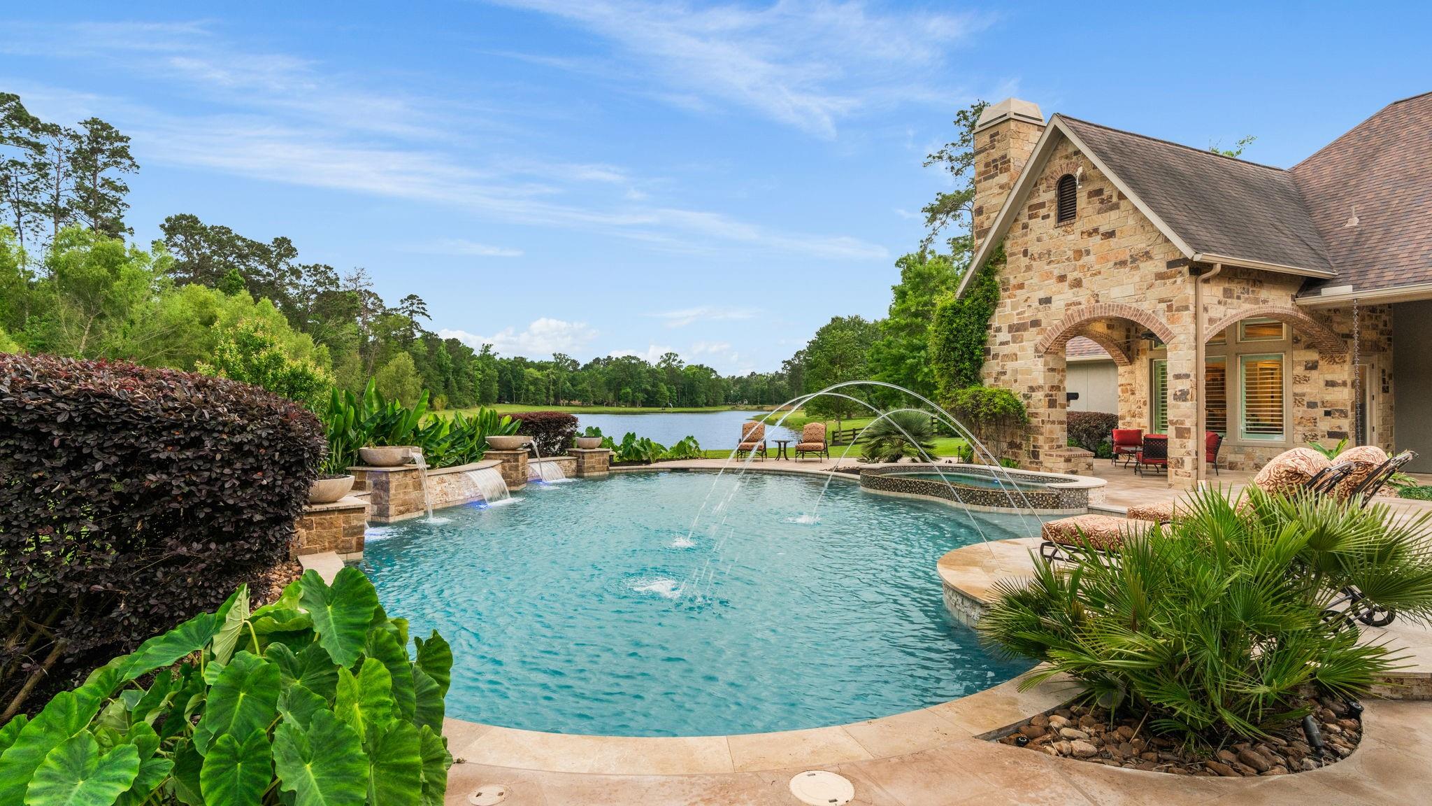6926 Comanche Bend