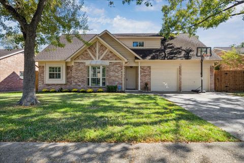 Photo of 12323 Brandywyne Drive, Houston, TX 77077 (MLS # 15662926)