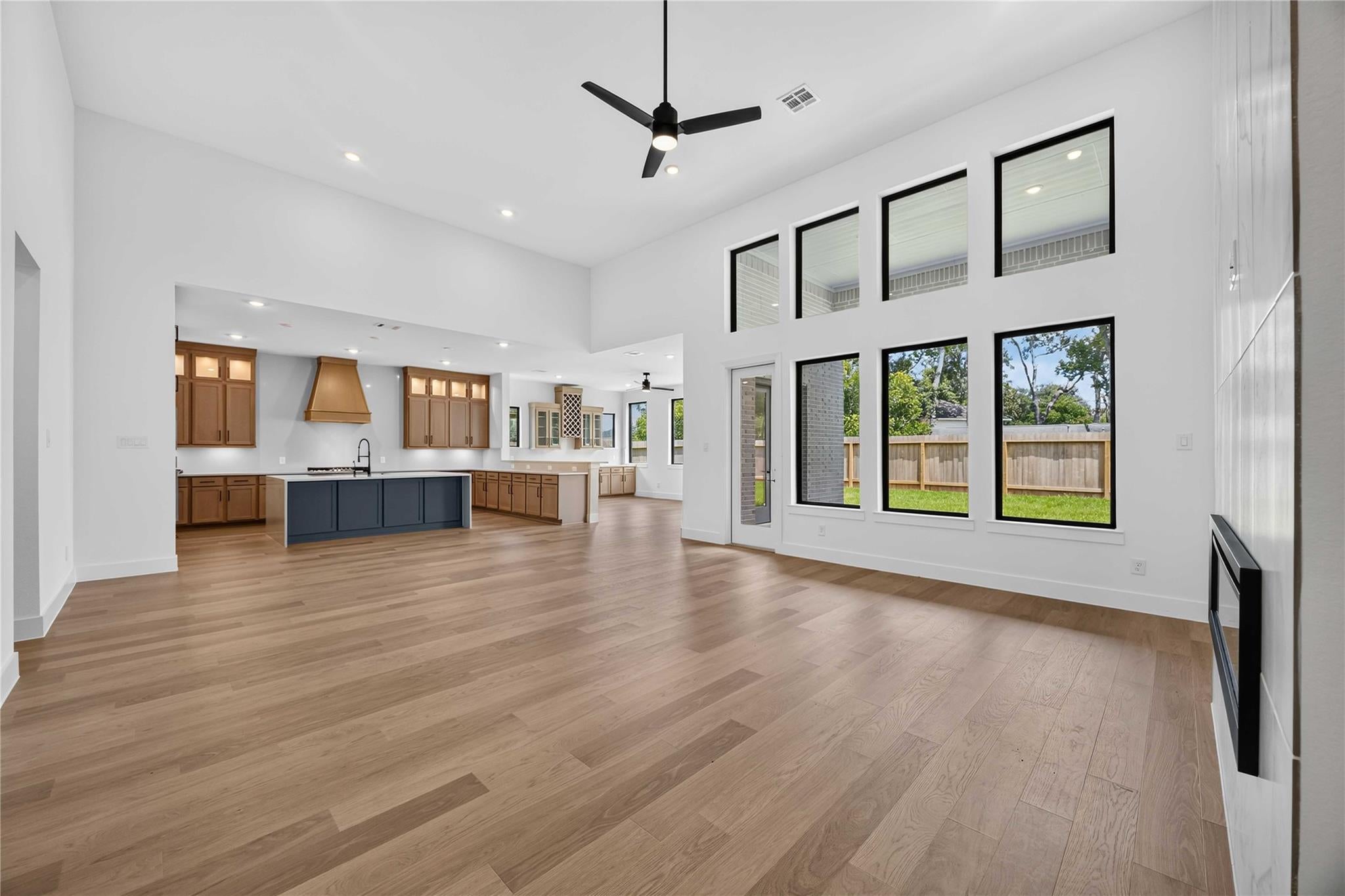 2505 Barton Creek Trail Dr