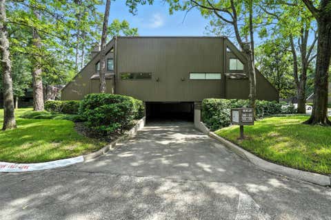 Photo of 171 Litchfield Lane, Houston, TX 77024 (MLS # 42821663)