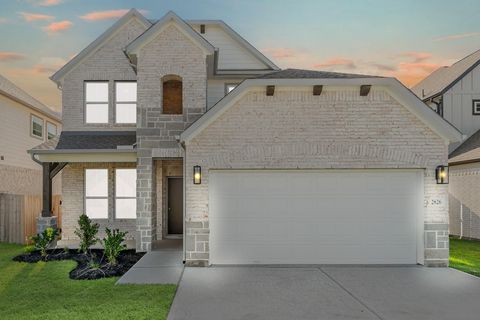 Photo of 2826 Solitude Pine Lane, Katy, TX 77493 (MLS # 36326765)