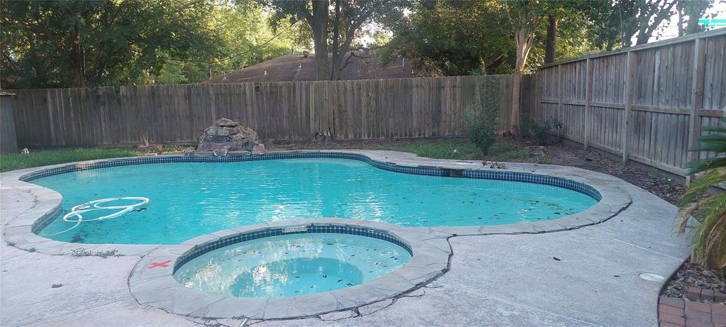 Photo of 4629 Cedar Oaks Lane, Bellaire, TX 77401 (MLS # 44083418)