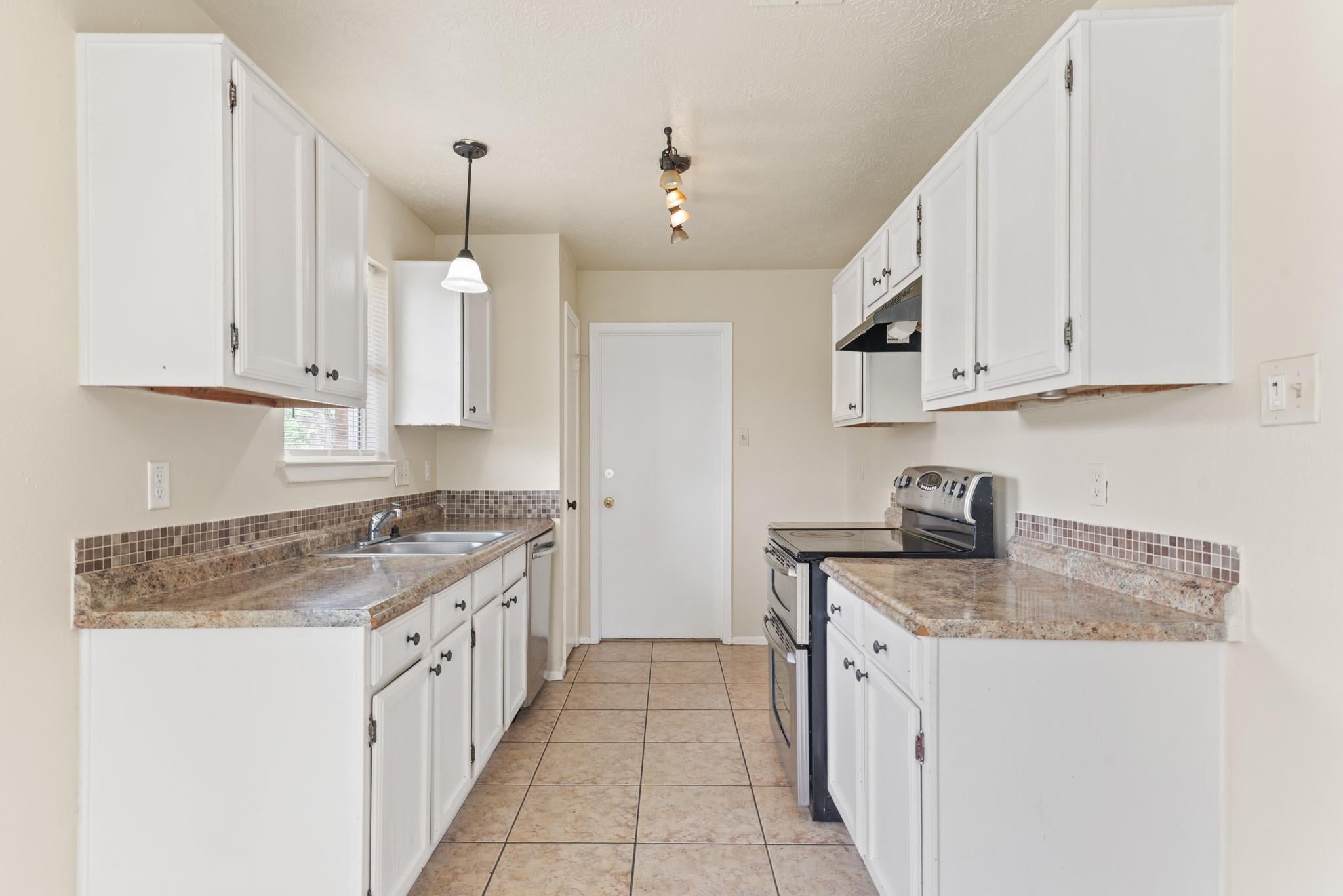 2602 Orion Drive