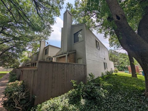 Photo of 1653 Prairie Mark Lane, Houston, TX 77077 (MLS # 71920584)