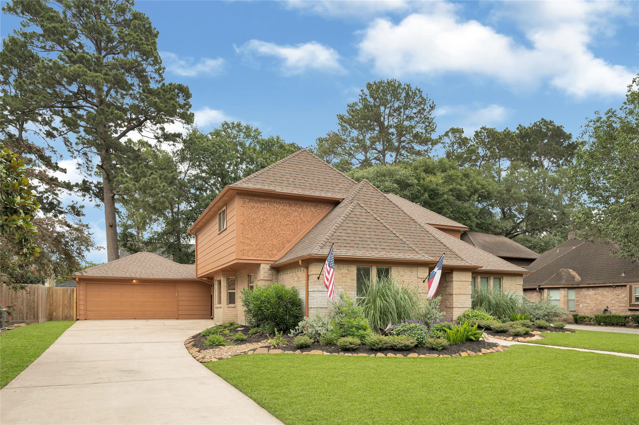 12926 Lake Mist Drive