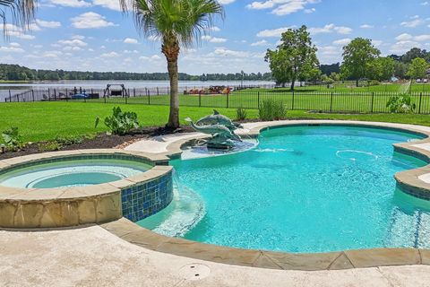 Photo of 32318 Spinnaker Run, Magnolia, TX 77354 (MLS # 85239023)
