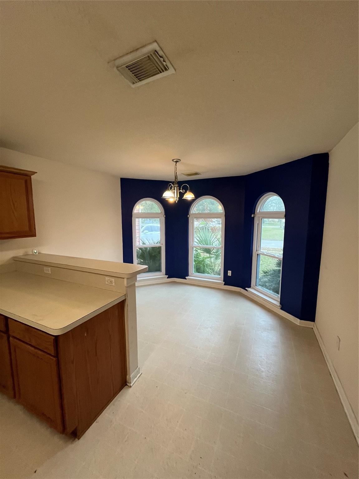 17148 Gleneagle Drive S