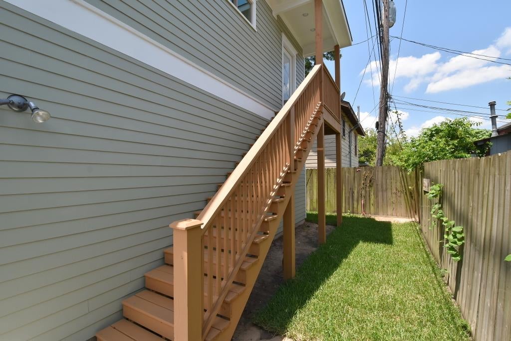 119 E 26th A