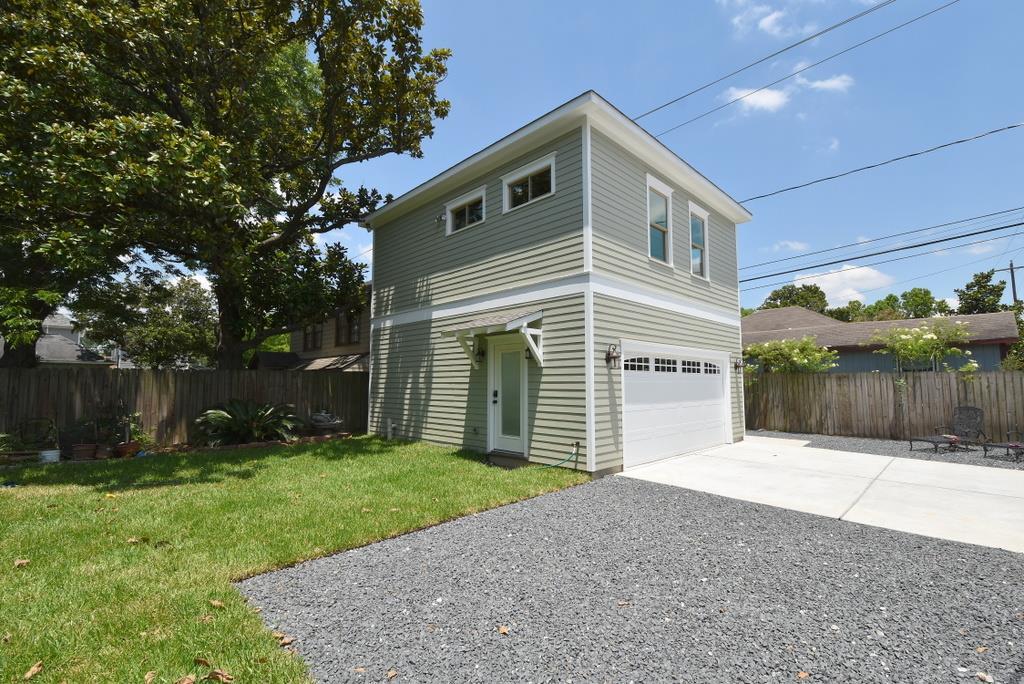119 E 26th A