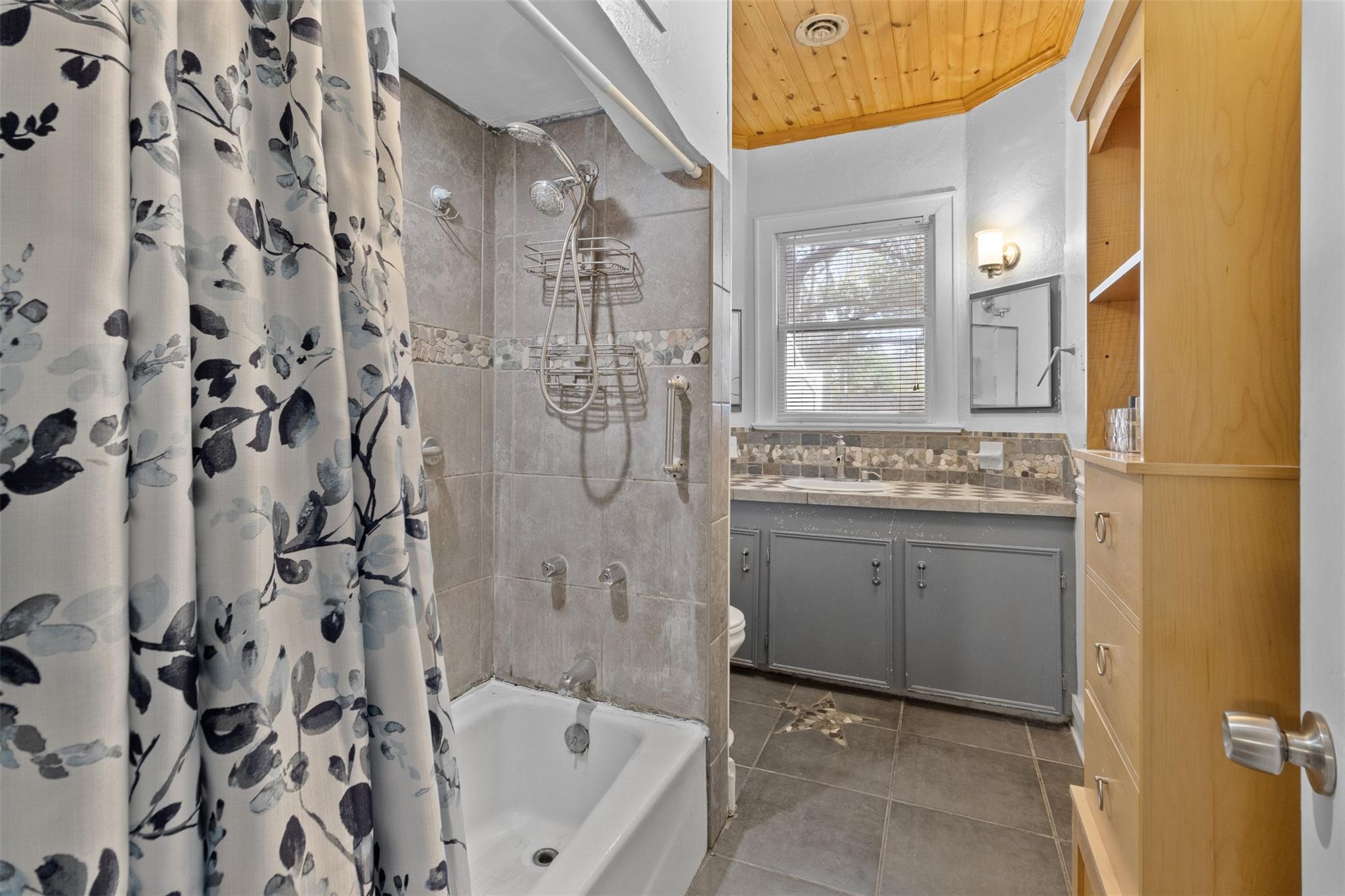 205 Jephson Drive