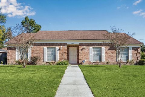 Photo of 3602 Mona Lee Lane, Houston, TX 77080 (MLS # 67590164)