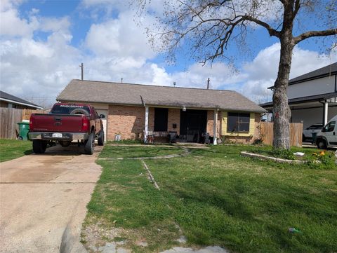 4822 Dalmatian Drive South Houston TX 77045