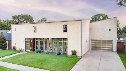 Photo of 2824 Lockett Street, Houston, TX 77021 (MLS # 10377146) Photo of 2824 Lockett Street, Houston, TX 77021 (MLS # 10377146)