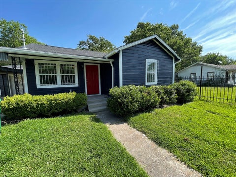 Photo of 3211 Retta Street, Houston, TX 77026 (MLS # 77463900)