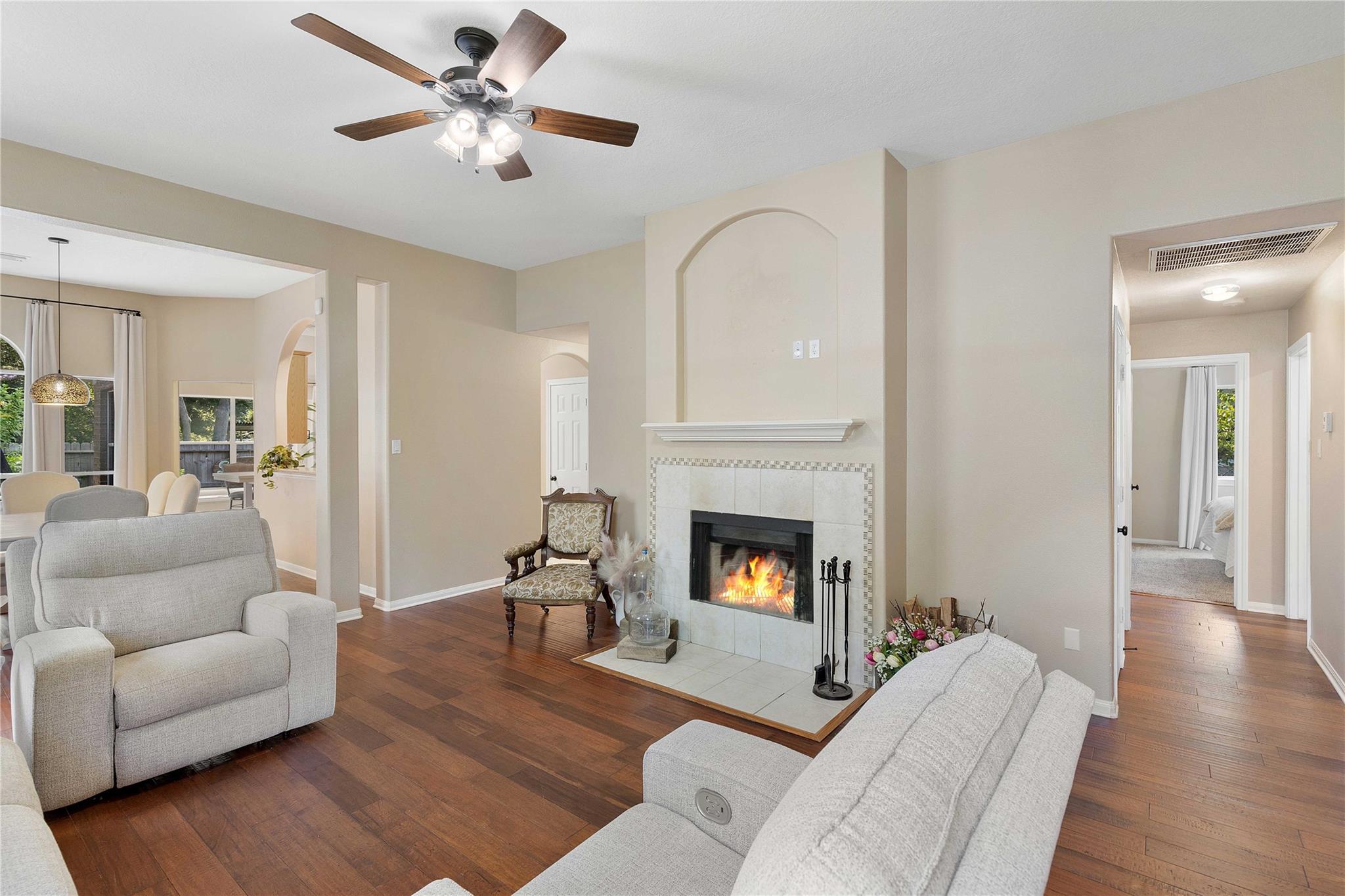 12506 Lakeview Drive