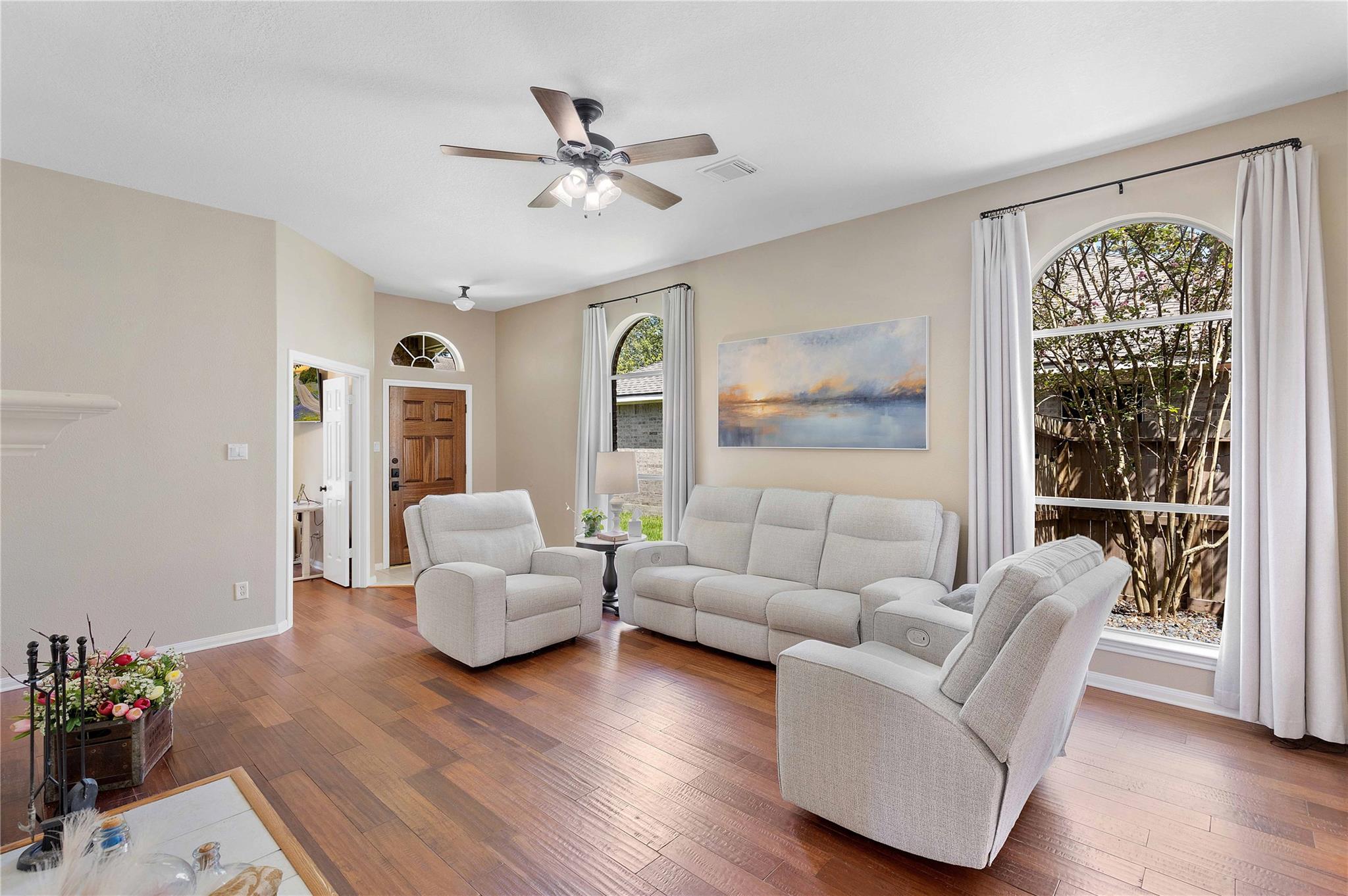 12506 Lakeview Drive