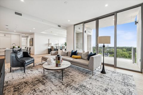 Photo of 5656 San Felipe Street #603, Houston, TX 77056 (MLS # 10761316)