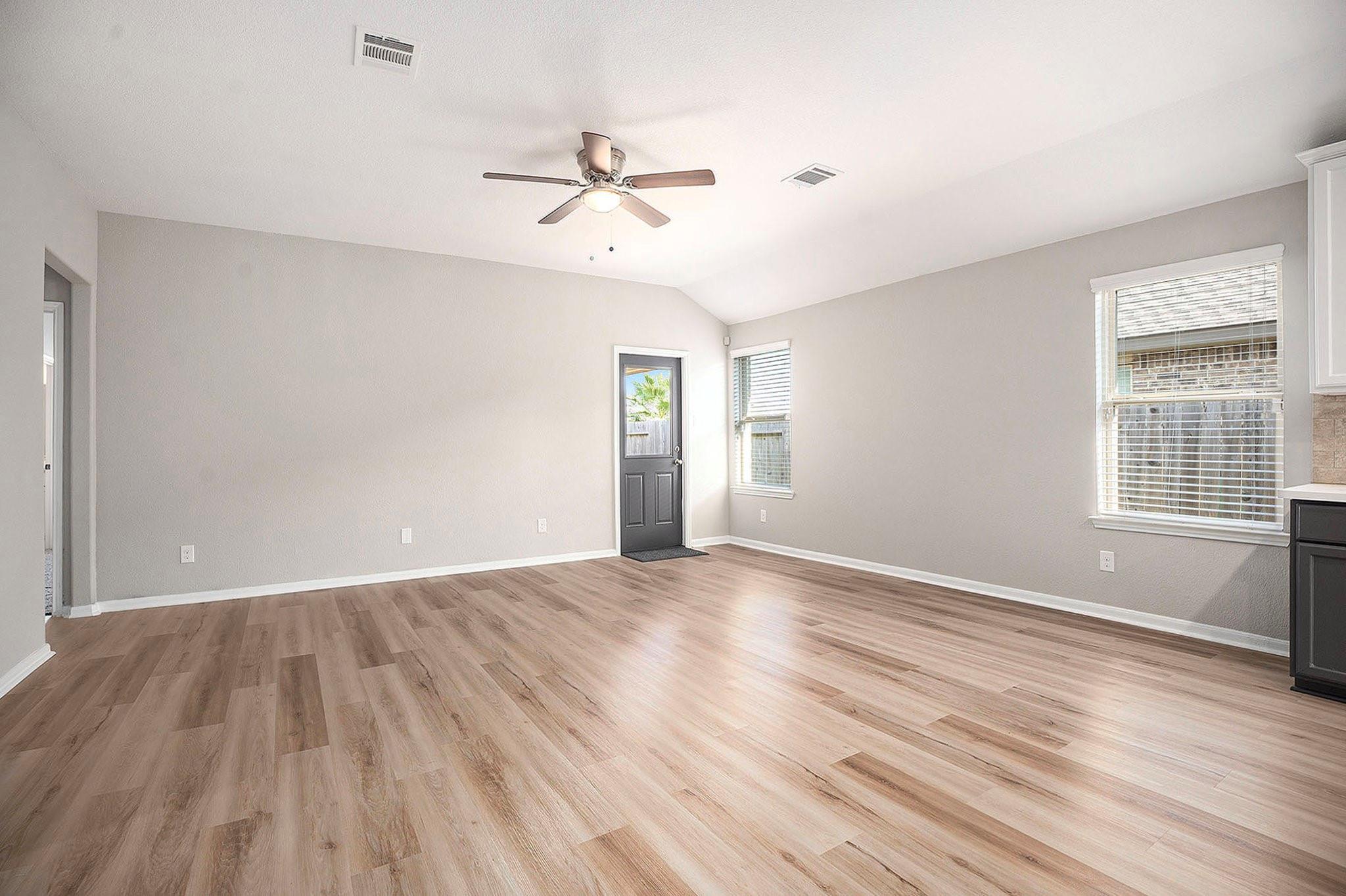 4027 Spurwing Lane