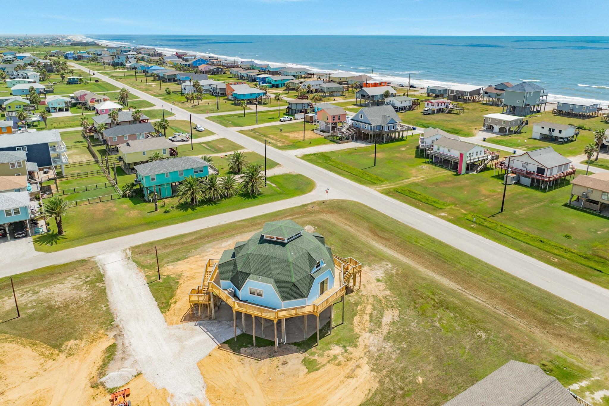 810 Surf Drive