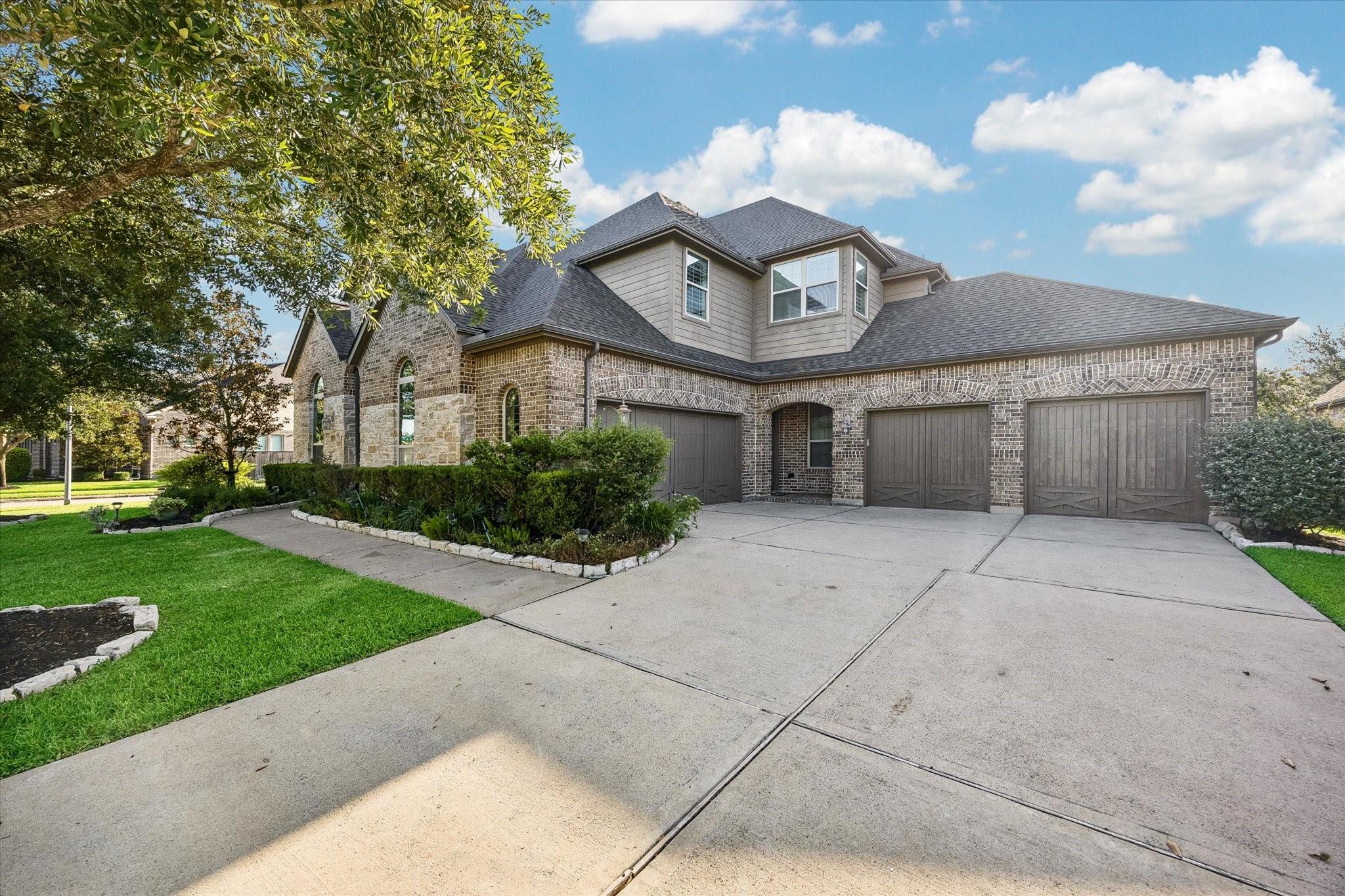 2303 Draycutt Drive