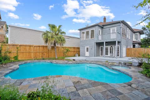 Homes For Sale - 220 Marshall Street<br/> Houston, TX 77006