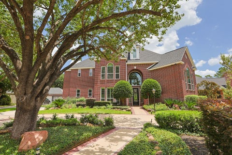 Photo of 14122 Champion Village Drive, Houston, TX 77069 (MLS # 49591643)