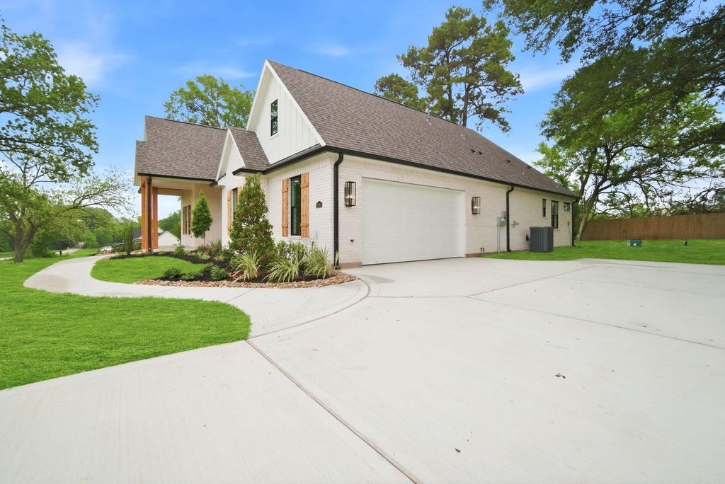 Photo of 23951 Landrum Village, Montgomery, TX 77316 (MLS # 8837723)