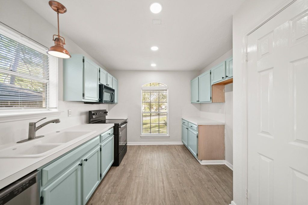 Photo of 230 Cool Cove, Montgomery, TX 77356 (MLS # 90834129)