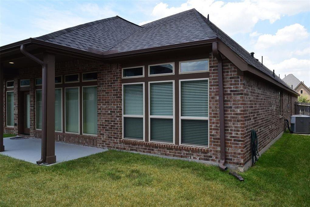 2911 Naples Park Lane Lane