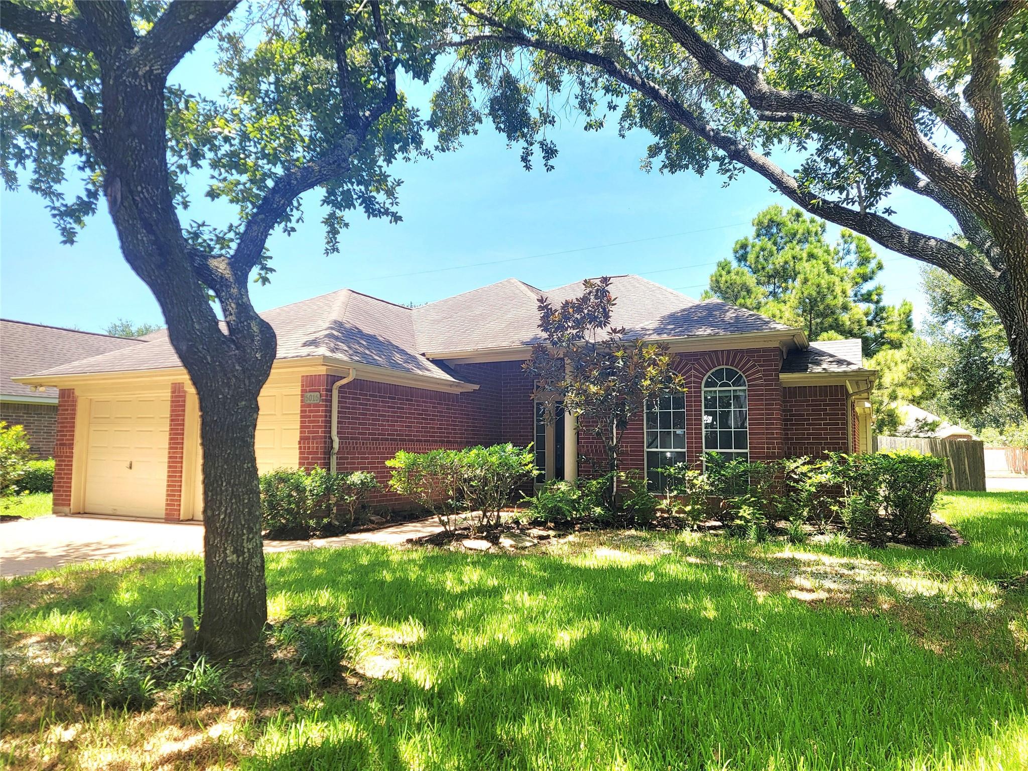 5015 Aquilla Court