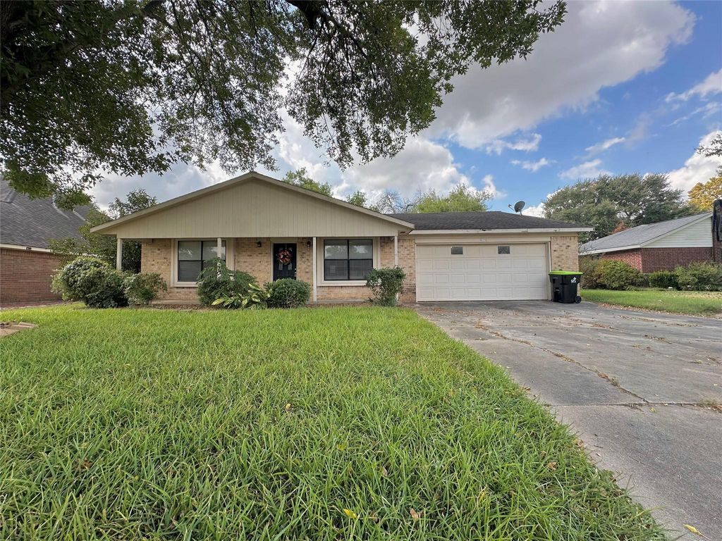 Photo of 1822 Willow Bend, Wharton, TX 77488 (MLS # 42104208)