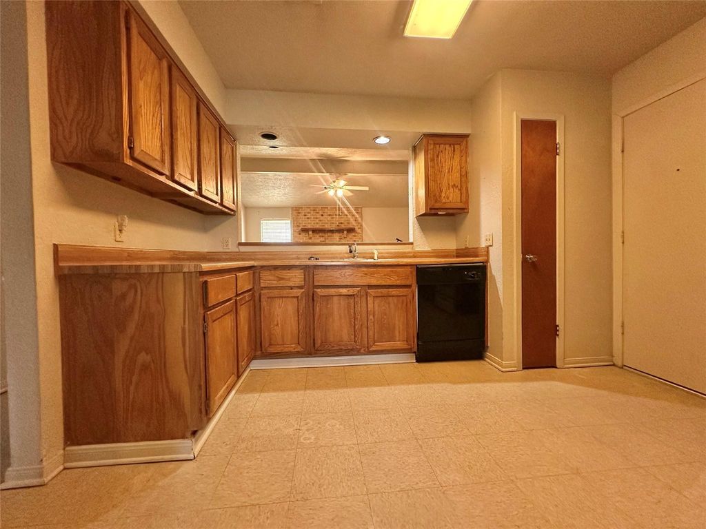 Photo of 1822 Willow Bend, Wharton, TX 77488 (MLS # 42104208)