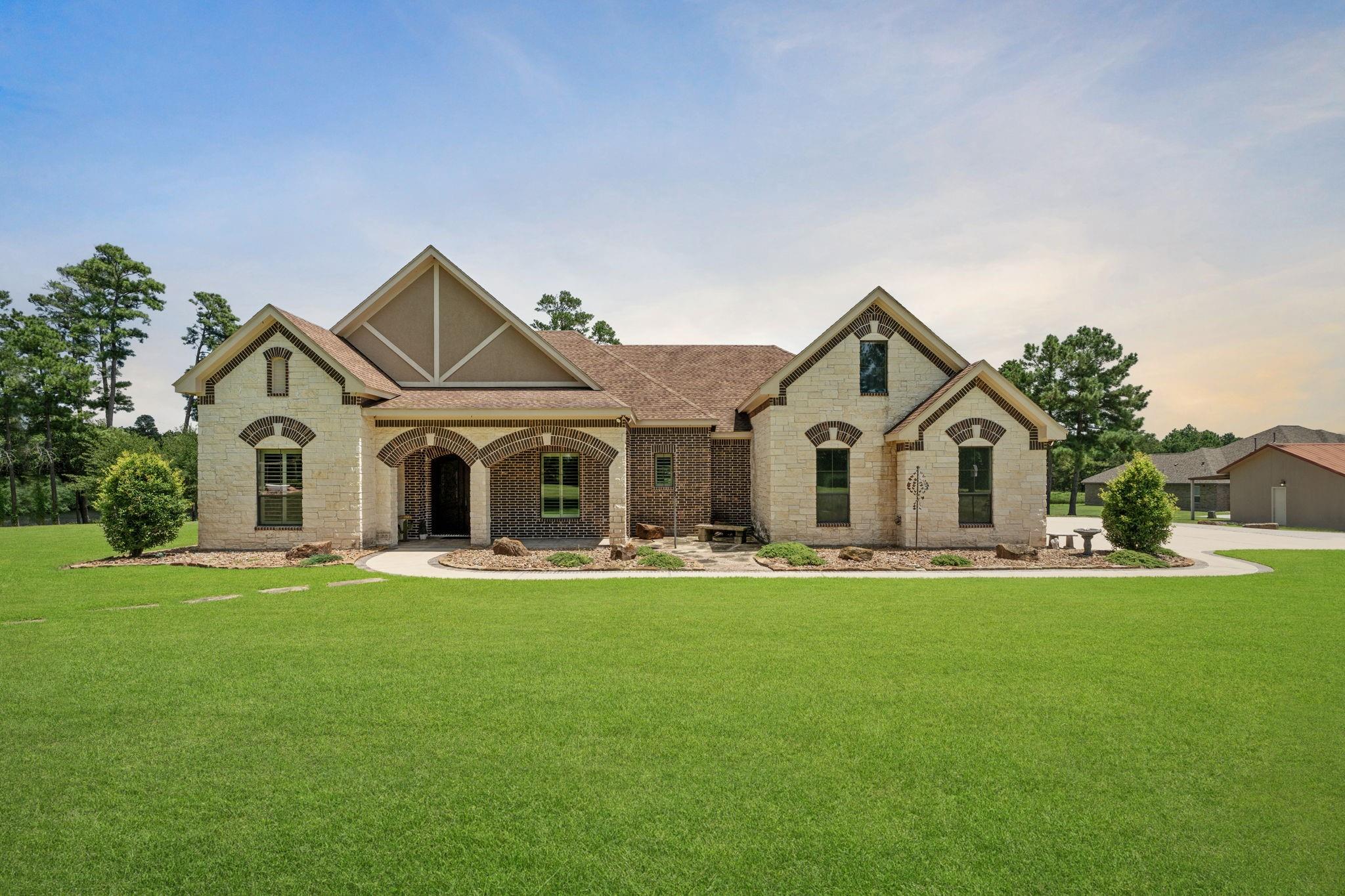 1723 County Road 211