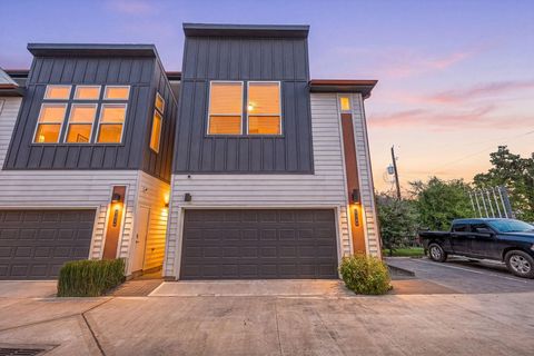 Photo of 725 N Emile Street St, Houston, TX 77020 (MLS # 13469924)