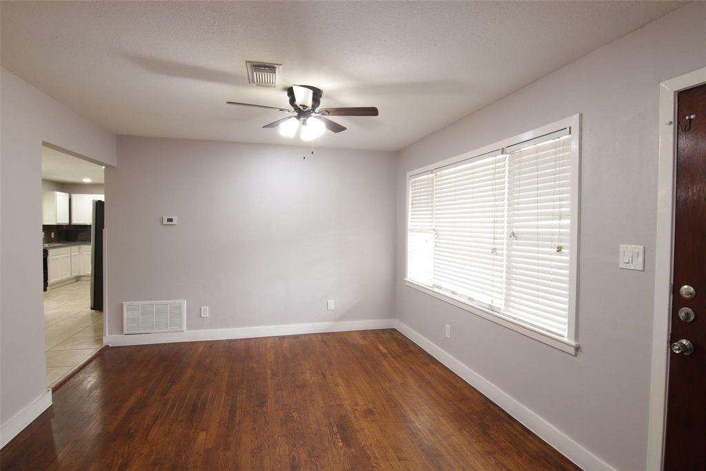 Photo of 7941 Longridge Drive, Houston, TX 77055 (MLS # 62007115)