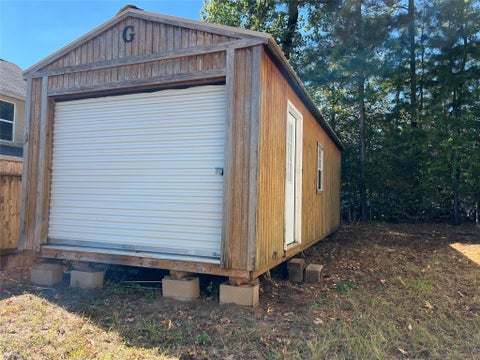 Tiny photo for 16657 E Forrestal, Montgomery, TX 77316 (MLS # 86441335)