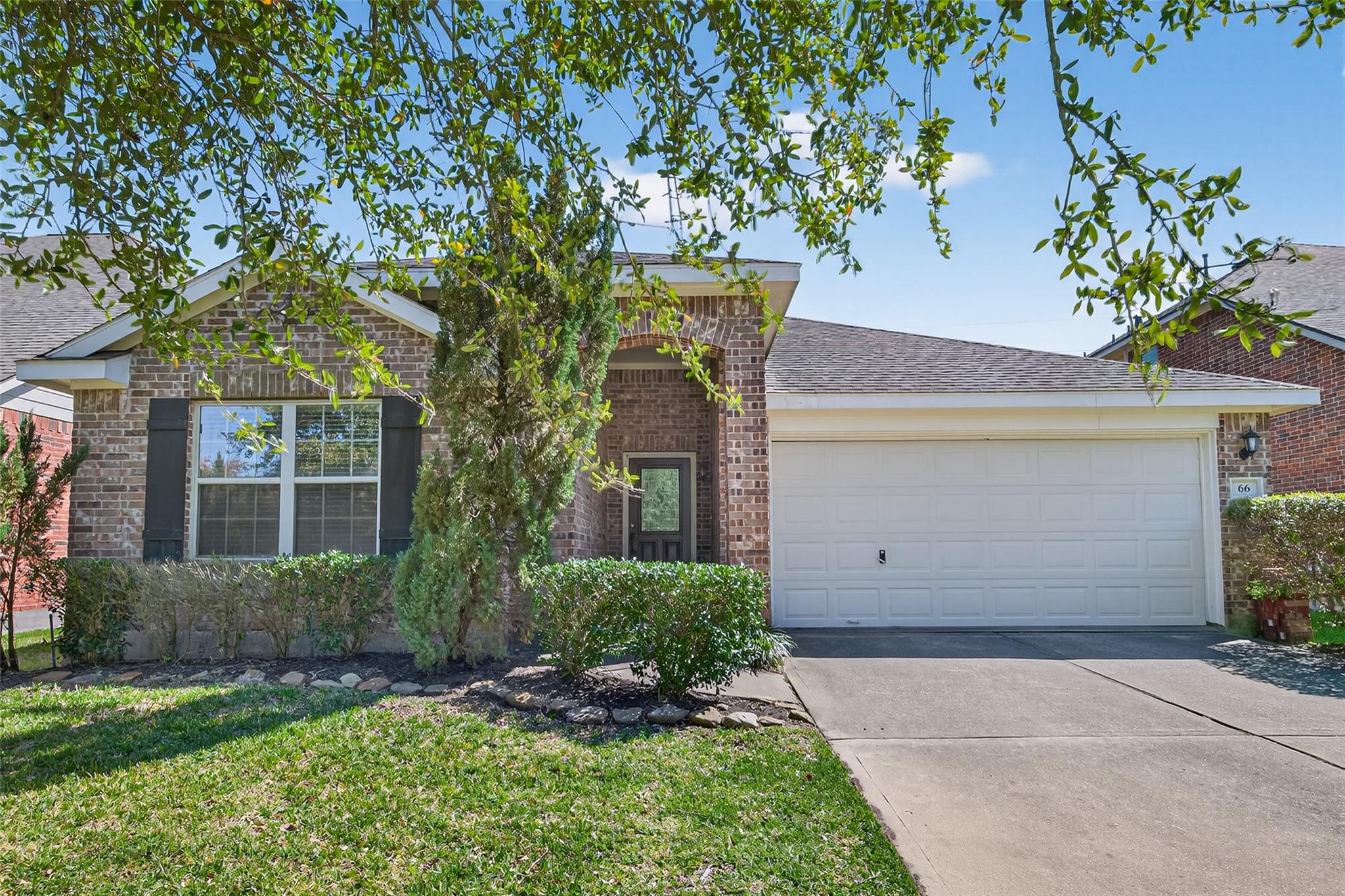 66 W Lasting Spring Circle