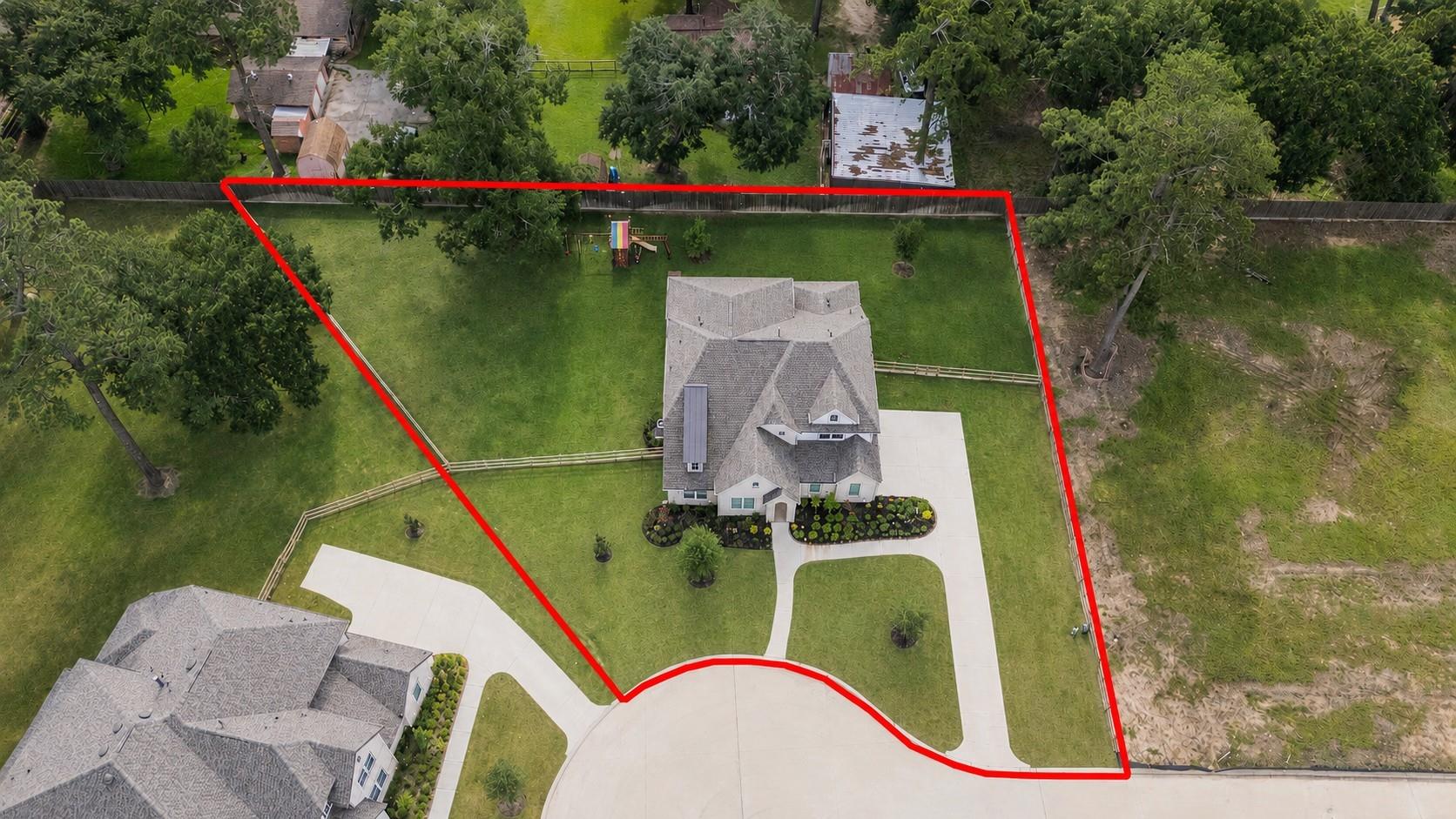 21914 Hibiscus Hedge Trail