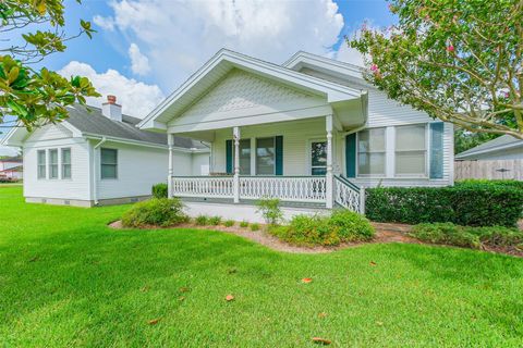 3524 Charles Avenue Pearland TX 77584