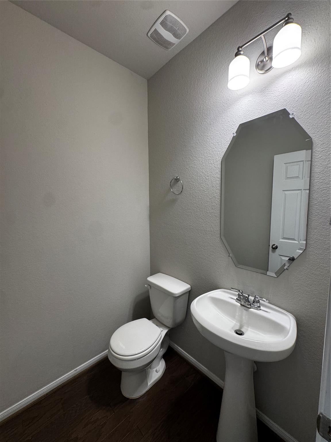 10310 Mount Winchell