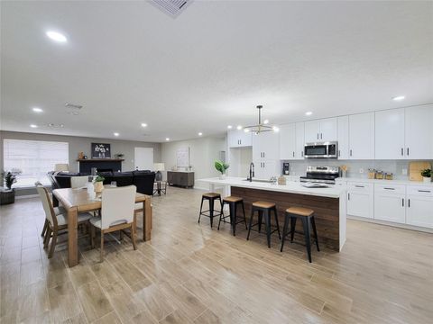 Photo of 19419 Long Lake Drive, Houston, TX 77084 (MLS # 77510742)