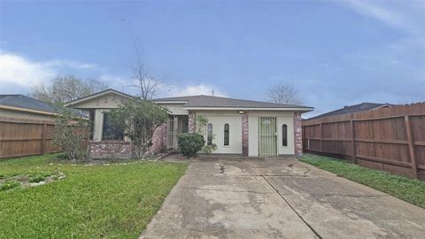 Photo of 12803 Sandrock Drive, Houston, TX 77048 (MLS # 62236053)