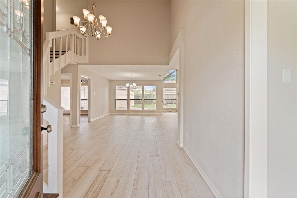 Photo of 11530 Ella Lee Lane, Houston, TX 77077 (MLS # 29690451)