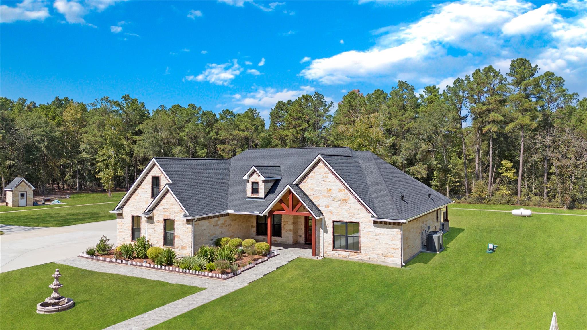 11173 County Road 302