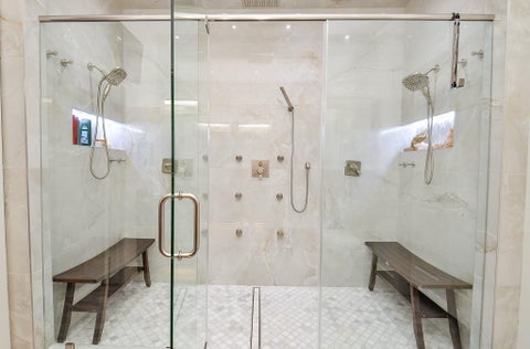 Photo of 1901 Post Oak Boulevard #1501, Houston, TX 77056 (MLS # 69931747)