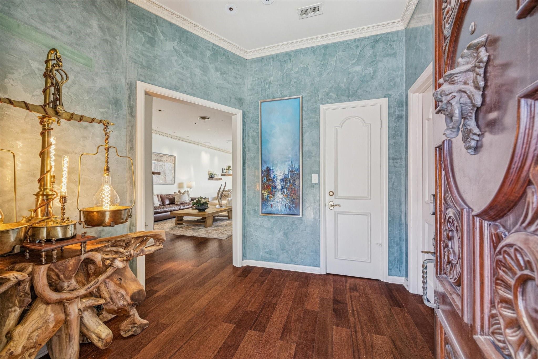 2102 Canongate Drive